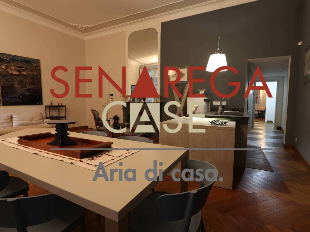 appartamento in vendita a Genova in zona Sottoripa / Maddalena / Molo