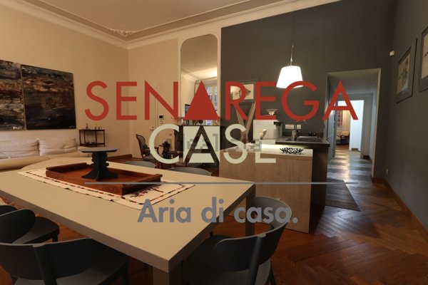 appartamento in vendita a Genova in zona Sottoripa / Maddalena / Molo