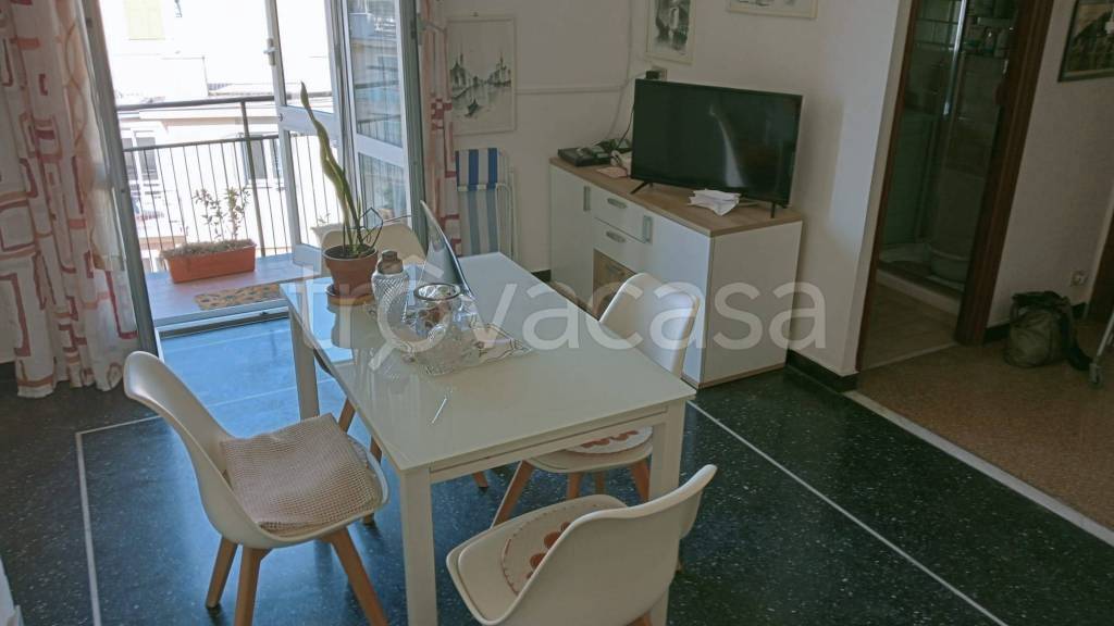 appartamento in vendita a Genova in zona Palmaro / Pra'