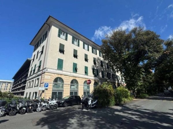appartamento in vendita a Genova in zona Carignano