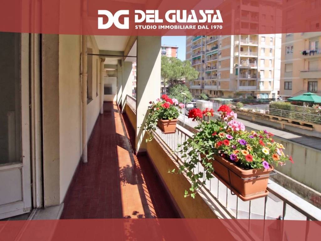 appartamento in vendita a Genova in zona Molassana