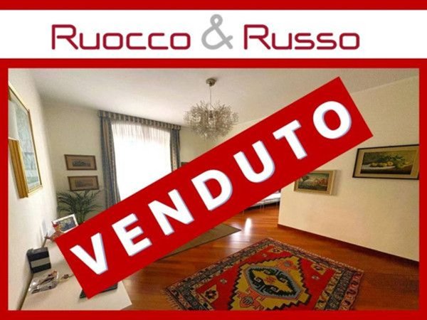 appartamento in vendita a Genova in zona Foce