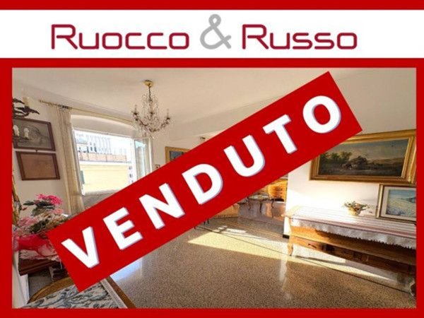 appartamento in vendita a Genova in zona Foce
