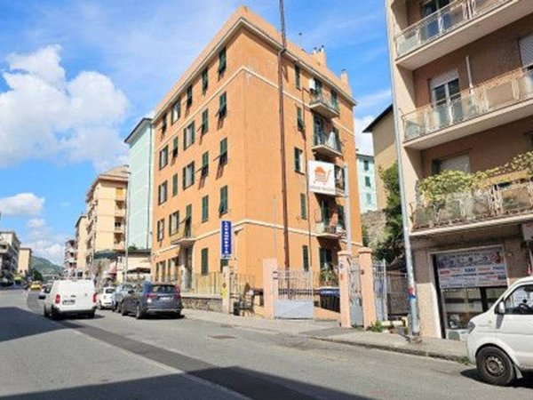 appartamento in vendita a Genova in zona Sturla