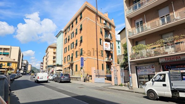 appartamento in vendita a Genova in zona Sturla
