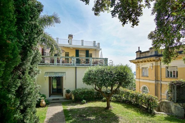 casa indipendente in vendita a Genova in zona Centro Storico