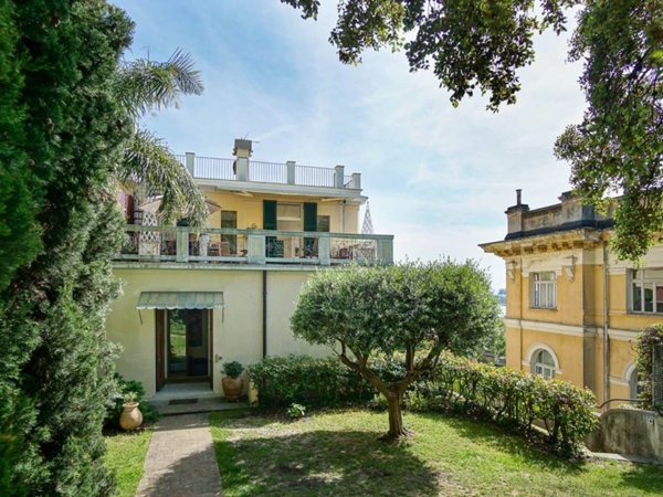 casa indipendente in vendita a Genova in zona Lagaccio / Granarolo