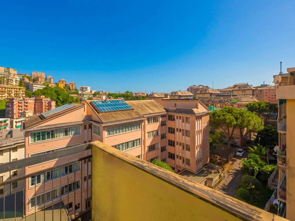 appartamento in vendita a Genova in zona San Martino