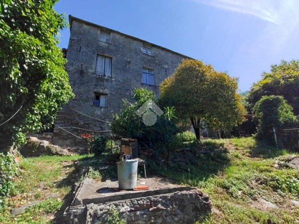 casa indipendente in vendita a Genova in zona Rivarolo