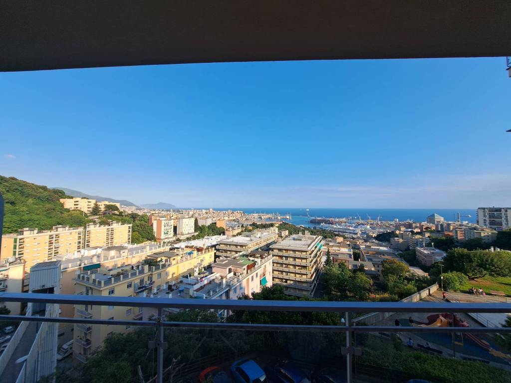 appartamento in vendita a Genova in zona DiNegro