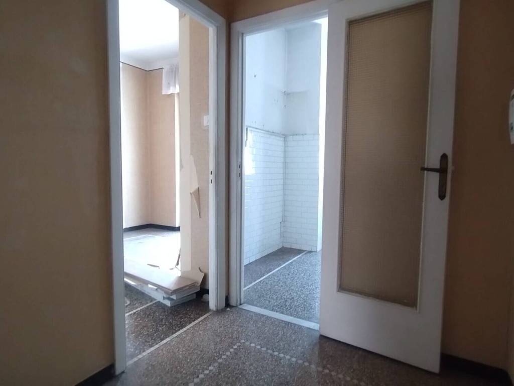 appartamento in vendita a Genova in zona Molassana
