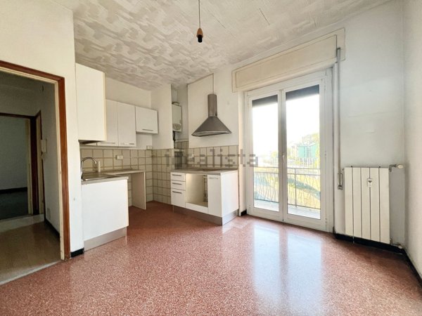 appartamento in vendita a Genova in zona Palmaro / Pra'
