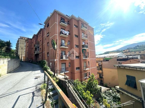 appartamento in vendita a Genova in zona Bolzaneto
