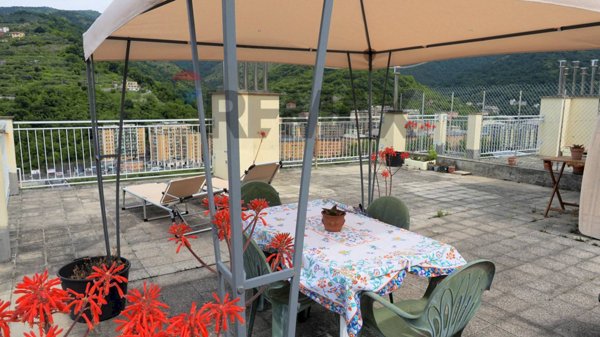appartamento in vendita a Genova in zona Molassana