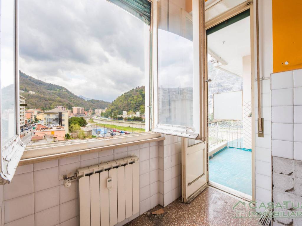appartamento in vendita a Genova in zona Molassana