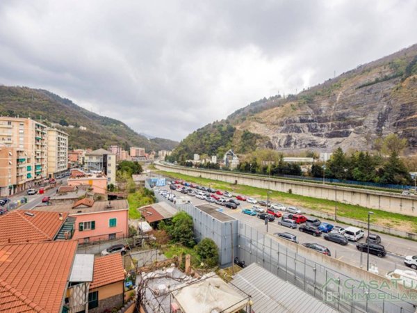 appartamento in vendita a Genova in zona Molassana