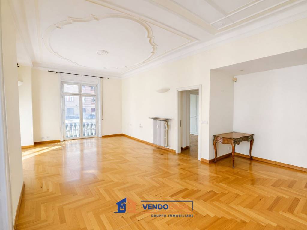 appartamento in vendita a Genova in zona Foce