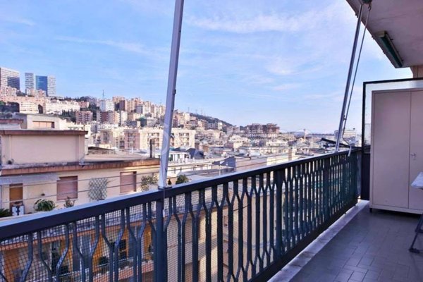 appartamento in vendita a Genova in zona Sestri Ponente