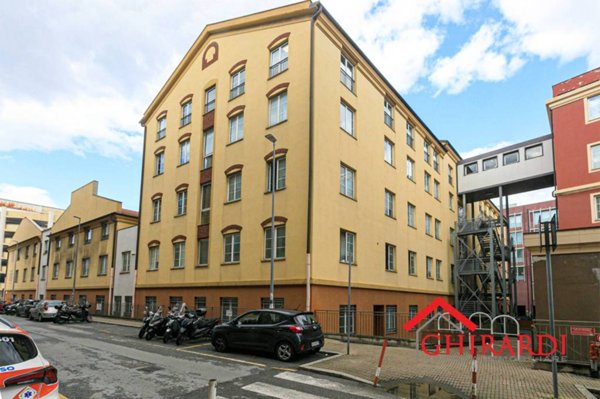 ufficio in vendita a Genova in zona Sampierdarena