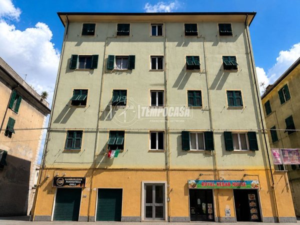 appartamento in vendita a Genova in zona Sestri Ponente