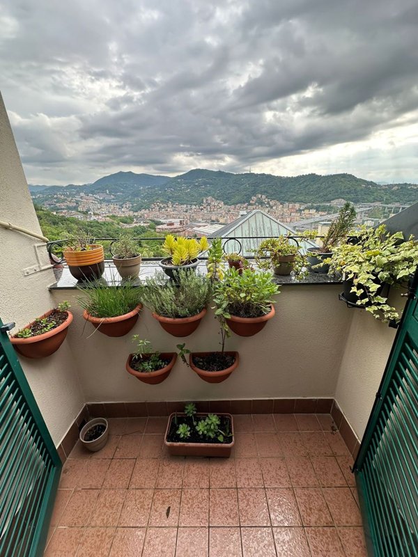 appartamento in vendita a Genova in zona Cornigliano