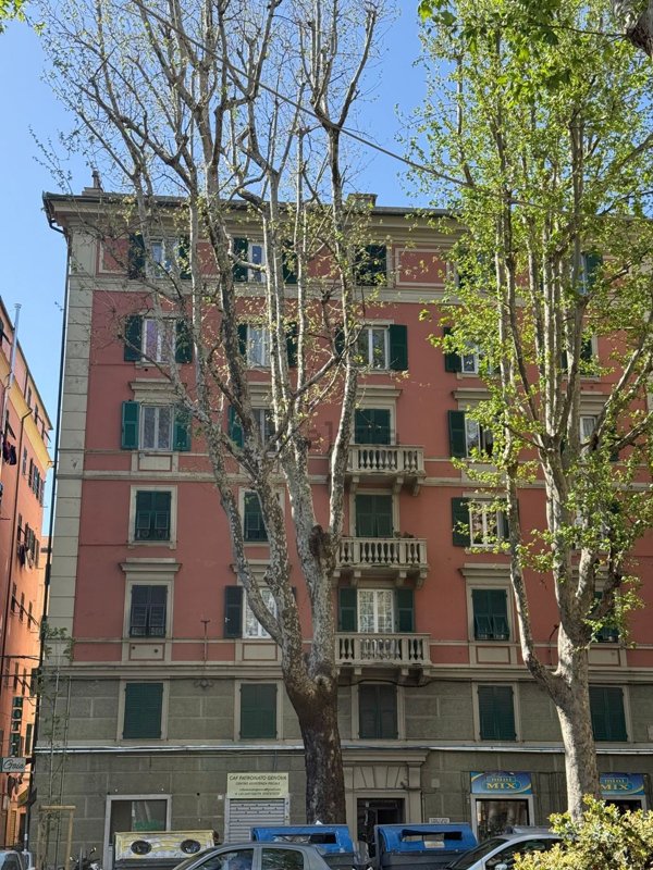 appartamento in vendita a Genova in zona Sampierdarena