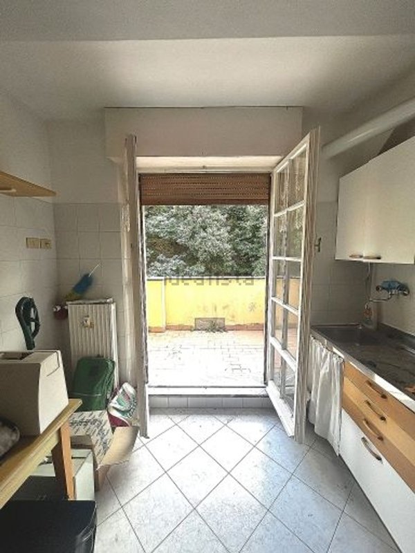 appartamento in vendita a Genova in zona Bolzaneto