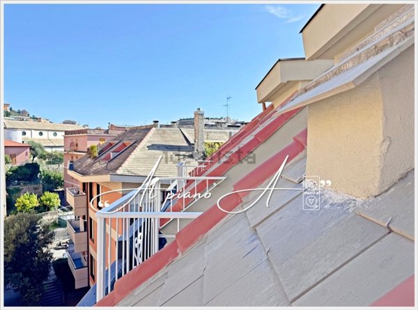 appartamento in vendita a Genova in zona Sturla
