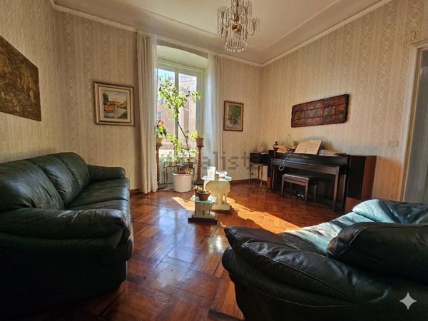 appartamento in vendita a Genova in zona Portoria / Piccapietra