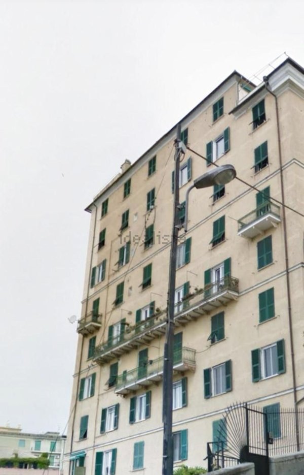 appartamento in vendita a Genova in zona Carignano