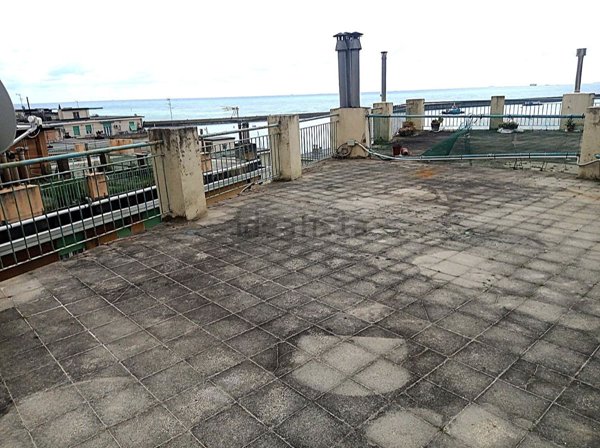 appartamento in vendita a Genova in zona Pegli