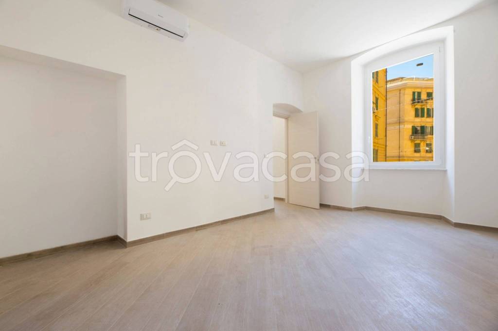 appartamento in vendita a Genova in zona Foce