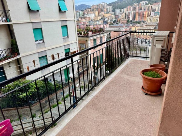 appartamento in vendita a Genova in zona Marassi