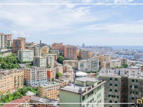 appartamento in vendita a Genova in zona Lagaccio / Granarolo
