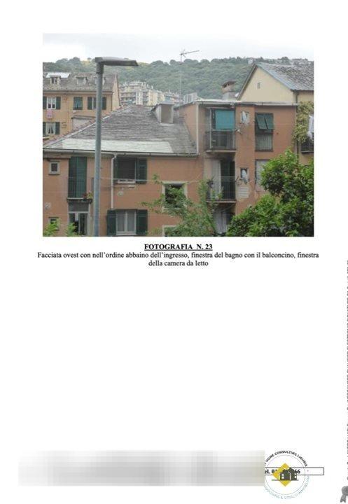 appartamento in vendita a Genova in zona Staglieno