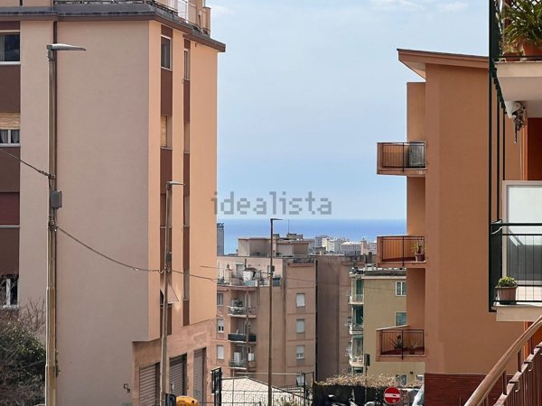 appartamento in vendita a Genova in zona Marassi