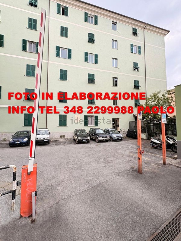 appartamento in vendita a Genova in zona Sestri Ponente