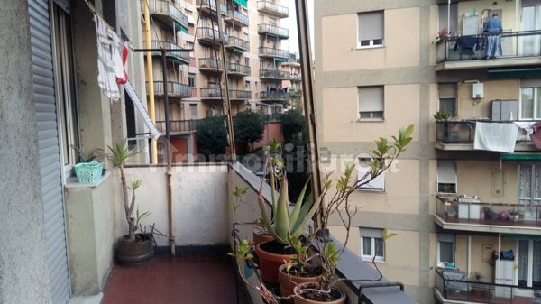 appartamento in vendita a Genova in zona Sampierdarena