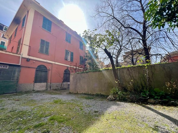 appartamento in vendita a Genova in zona Cornigliano