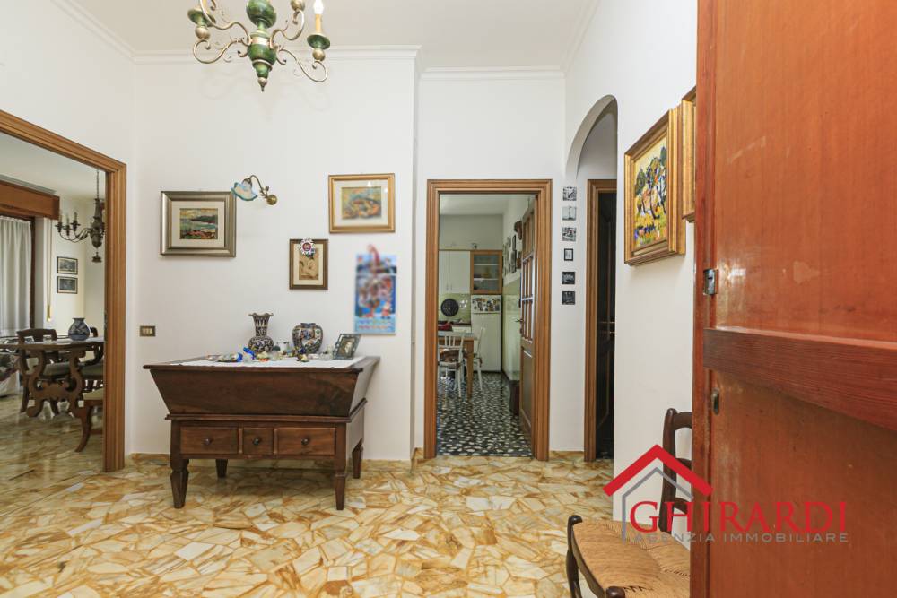 appartamento in vendita a Genova in zona Pegli