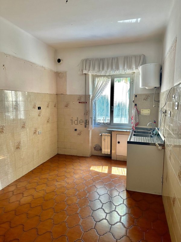 appartamento in vendita a Genova in zona Struppa