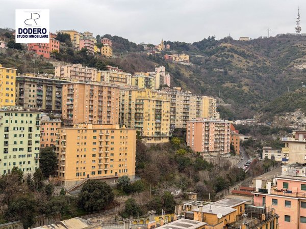 appartamento in vendita a Genova in zona Lagaccio / Granarolo
