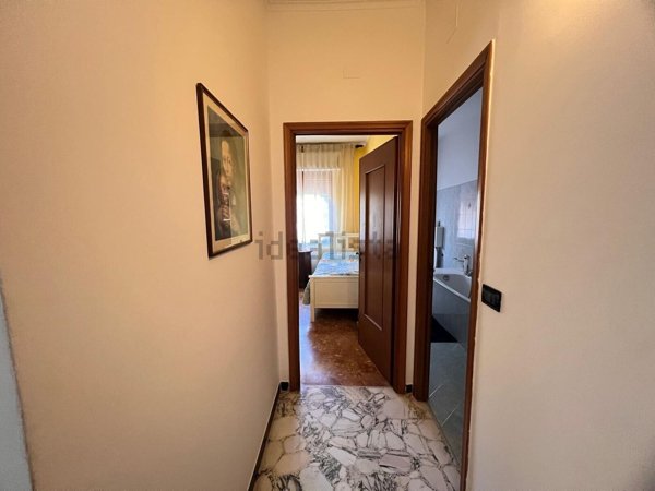 appartamento in vendita a Genova in zona Quezzi