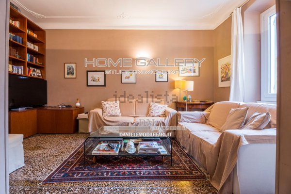 appartamento in vendita a Genova in zona Castelletto