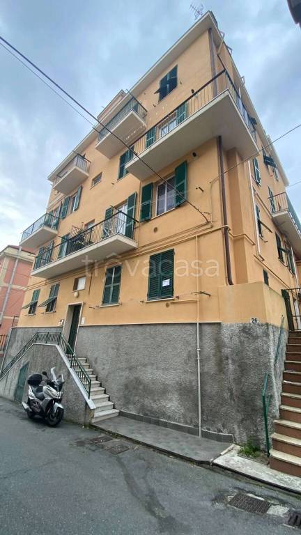 appartamento in vendita a Genova in zona Sestri Ponente