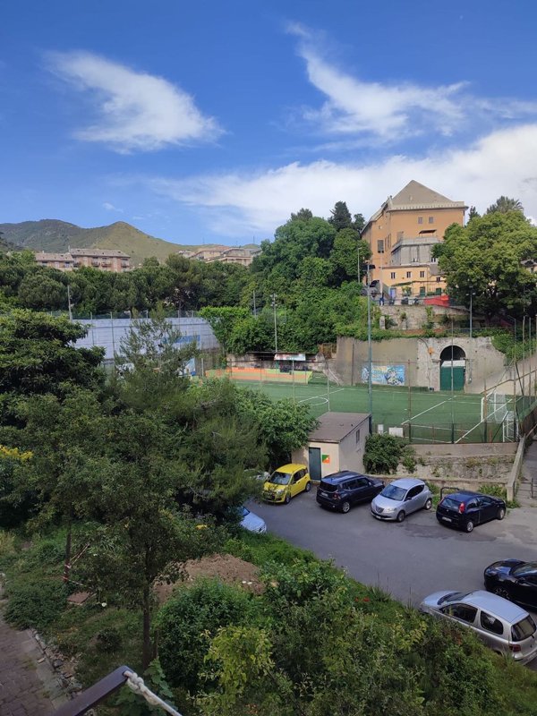 appartamento in vendita a Genova in zona Sestri Ponente