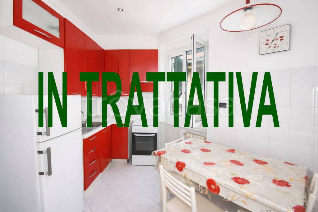 appartamento in vendita a Genova in zona Sestri Ponente