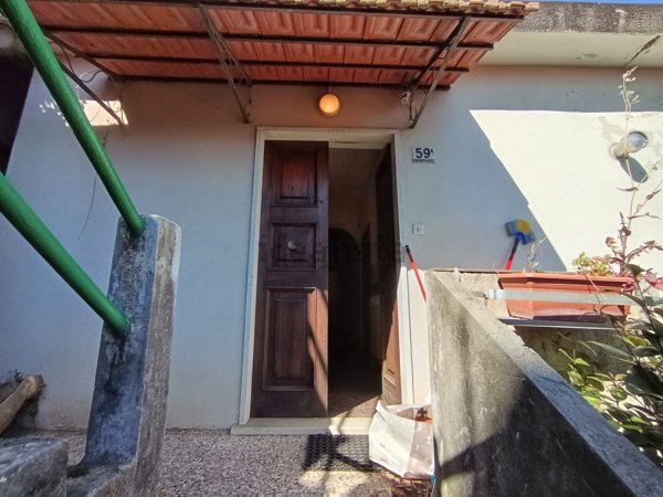casa indipendente in vendita a Genova in zona Sestri Ponente