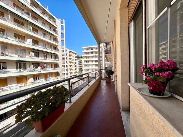appartamento in vendita a Genova in zona Pegli