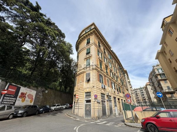 pentavano in vendita a Genova in zona San Fruttuoso